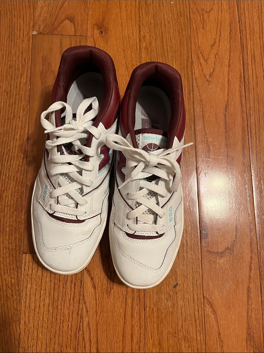 Women’s New Balance 550 - Picture 2 of 6